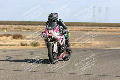 media/Nov-03-2024-TrackDaz (Sun) [[44580f4982]]/B Group/1220pm (Wheelie Bump)/